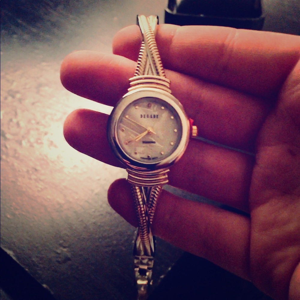 Decade Women’s Wristwatch